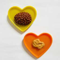 Mini Chicken Nugget Heart Wall Hanging /Dopamine D??cor/Fake Food/Kitchen D??cor/Food D??cor/Pop Art/Maximalist D??cor/Funny Art/ Unique Gift - thumbnail 4