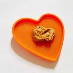 Mini Chicken Nugget Heart Wall Hanging /Dopamine D??cor/Fake Food/Kitchen D??cor/Food D??cor/Pop Art/Maximalist D??cor/Funny Art/ Unique Gift - thumbnail 3