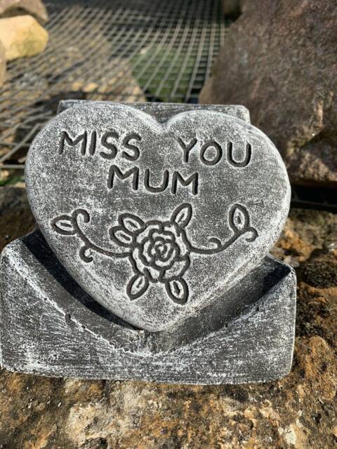 stone Garden Miss You Mum Heart Memorial Plaque Concrete Ornament - image 1