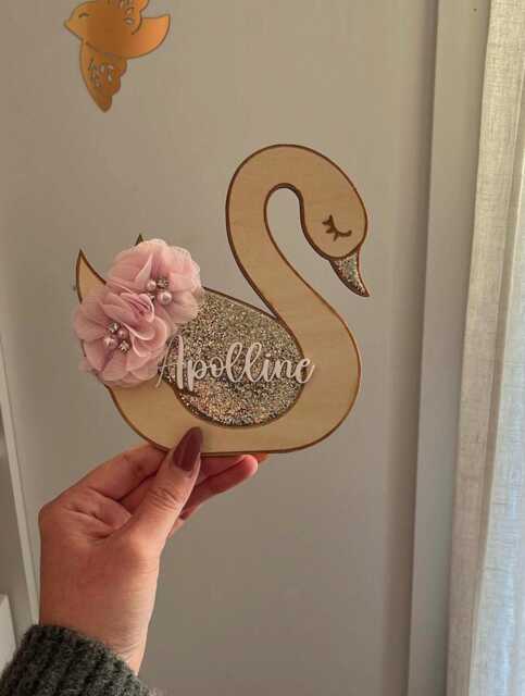 Personalized Wooden Decorative Swan - Child's Name Baby/Girl's Room Wall Decor Birthday Gift Enchanting