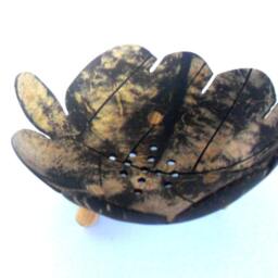 "Natural Coconut Shell Soap Dish Leaf Shape Hand Carved Handmade Wooden Carving Home Art Decor/Zen Gift 5.25""x5""x2" - thumbnail 3