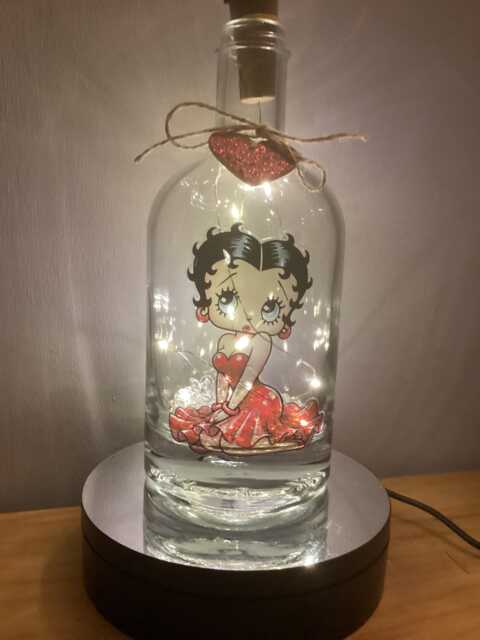 Betty Boop Light Up Bottle, Bottle Lamp With Gift Messaging Service & Bag - image 1