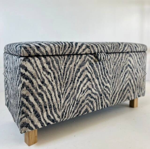Ottoman in Manda Jacquard Zebra - image 1