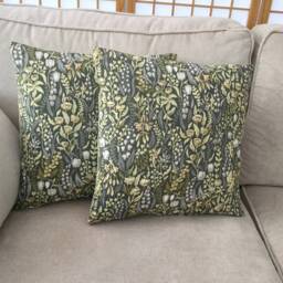 William Morris Style Double Sided Linen Cushion Cover Moss Green Floral Pillow Sham - thumbnail 2