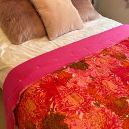 Pink Orange Floral Velvet Eiderdown Quilt, Chrysanthemum Bed Blanket, Oriental Throw - thumbnail 2