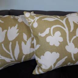Lee Jofa Groundworks Soemba Shadow Lime Pillow Cover - thumbnail 2