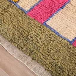 Authentic Moroccan Boujaad Rug 5x8 Ft - thumbnail 4