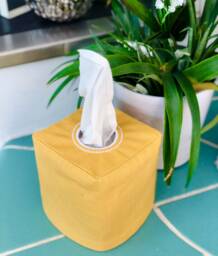 Linen Tissue Box Cover Embroidered Mouth, Minimalist Decor - thumbnail 1