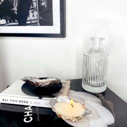 Set Of 2 Silver Tip Oyster Shell Candles - Soy Wax Homeware Unique Home Accessories Fashion -Home Styling - thumbnail 2
