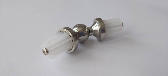 Bay Window Shiny Silver Curtain Pole Connector 25mm /19mm /16mm - Pack Of 1 - image 1