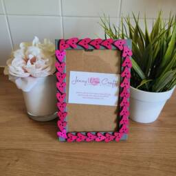 Pink Wooden Heart Shaped Button Photo Frame 4 X 6 Inches - thumbnail 3