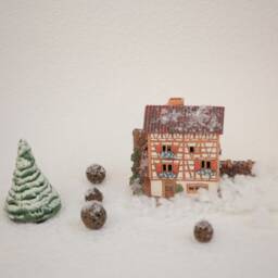 Handcrafted Ceramic Tealight Holder - Miniature Replica Of The House in Argon Thurgau Switzerland - thumbnail 3