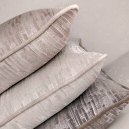 Luxury Square Abstract Iliv Velvet Piped Scatter Cushion Cover Modern Throw Pillow - thumbnail 4
