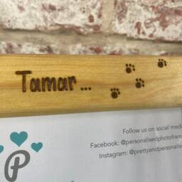 Man's Best Friend Personalised Wooden Photo Frame - Dog Cat Paw Prints Hand Engraved With Any Message 7x5 - thumbnail 3