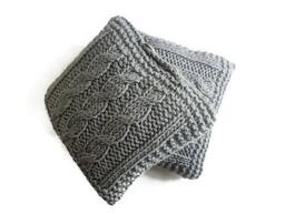 Chunky Cable Knit Pillow - Braided Wool Gray Throw - thumbnail 2