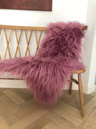 Beautiful Deep Pink Icelandic Sheepskin Throw, Dark Purple Rug, Chair Cover, Bedroom Throw, Luxury Eco Certified Wool Rug, Home Deco - thumbnail 1