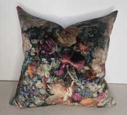 Gp & J Baker Royal Garden Velvet Jewel Fabric Cushion Cover 43x43 cm - thumbnail 1