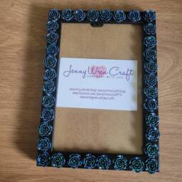 Iridescent Black Gothic Style Resin Roses Photo Frame 4 X 6 Inches - thumbnail 3