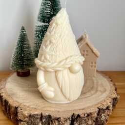 Large Gonk Christmas Candle - Gnome Shaped/Xmas Decoration 100% Soy Wax, Hand-Poured, Vegan & Eco-Friendly - thumbnail 2