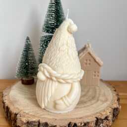 Large Gonk Christmas Candle - Gnome Shaped/Xmas Decoration 100% Soy Wax, Hand-Poured, Vegan & Eco-Friendly - thumbnail 3