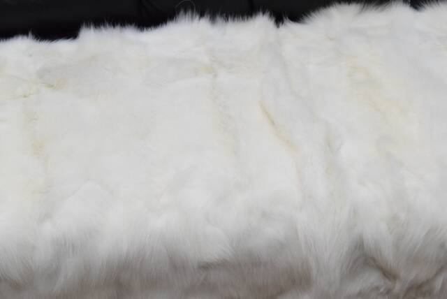 Real Fox Fur Blanket Throw White Color, Home Warmer - image 1