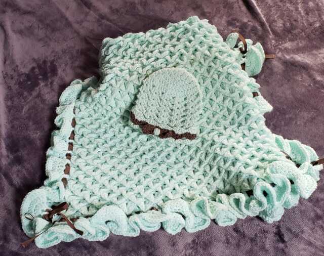 Crocidile Stitch Baby Blanket - image 1