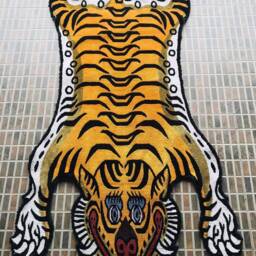 Tibetan Tiger Gold Silk Rug Handknotted 3 Sizes Nepal - Buddhist Luxury Animal Print Carpet - thumbnail 2