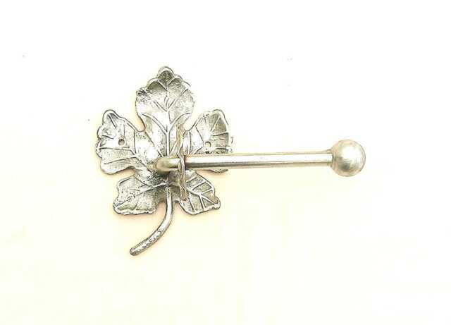 Toilet Roll Holder Ivy Leaf Pattern - image 1