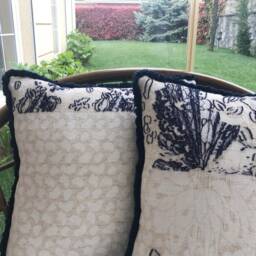 White & Navy Blue Decorative Pillow Cover With Tassel-Cushion-Throw Pillow-Living Room-Bedroom-Gifts For Her - thumbnail 2