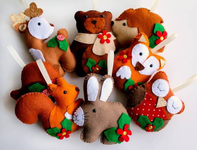 Felt Christmas Garland Woodland Animal Ornaments, Set Of 8 - image 1