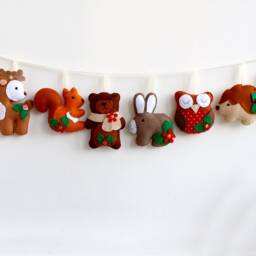 Felt Christmas Garland Woodland Animal Ornaments, Set Of 8 - thumbnail 2