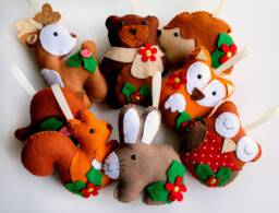 Felt Christmas Garland Woodland Animal Ornaments, Set Of 8 - thumbnail 1