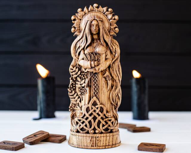 Norse Goddess Sif Statue With Golden Hair, Solar Talisman & Seidr Harvest - Mythology Asatru Yule Altar Fertility - image 1