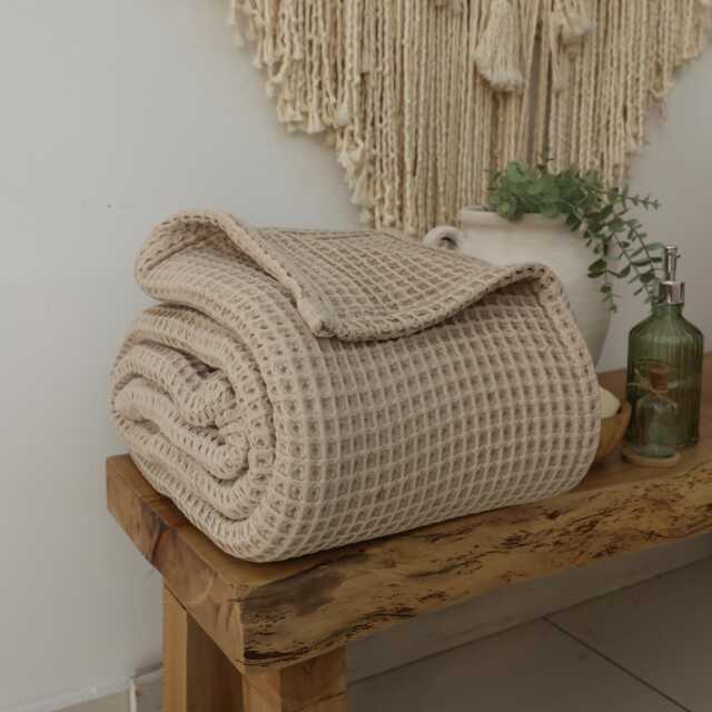 Lightweight Waffle Blanket, Ultra Soft Queen Or King Size Bedspread, Minimalist Bed Throw - image 1