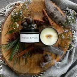 Cinnamon Soy Candle Duo Autumn Aromatherapy Gift Set - thumbnail 2