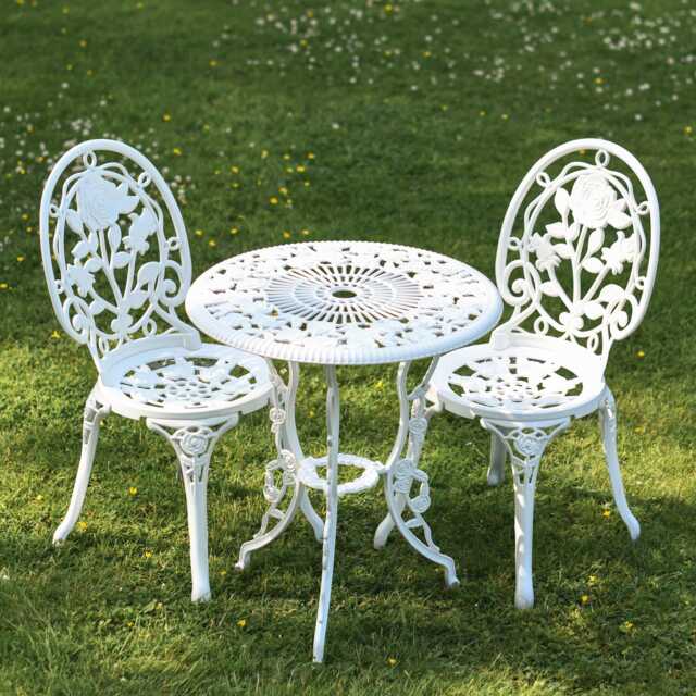 Cast Aluminium White Two Seater Bistro Set/Garden Furniture - image 1