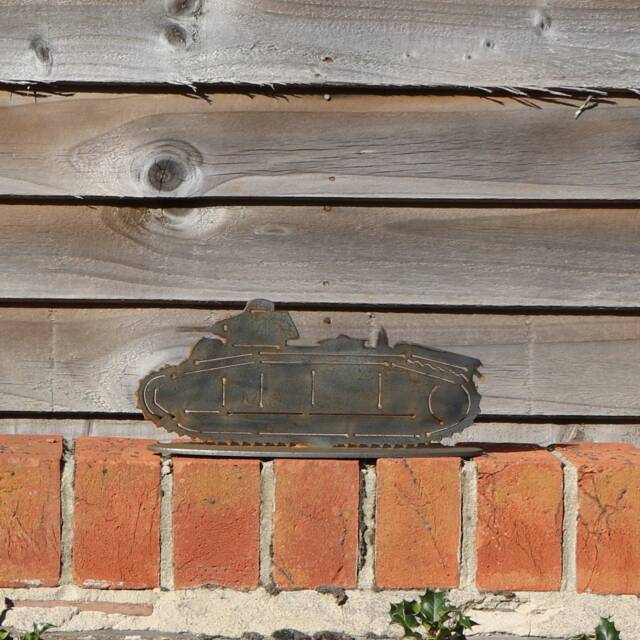 New Rusty Metal Tank, Char B1, French Infantry Ww2 Second World War Outdoor & Garden Gift - image 1