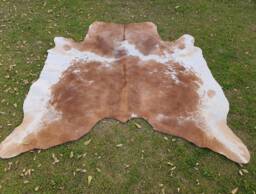 Cowhide Rug Brown & White, Exotic Animal Skin Rug, Large Living Room Area Handmade Cowskin Carpet, Bedroom Aesthetic Upholstery Leather - thumbnail 1