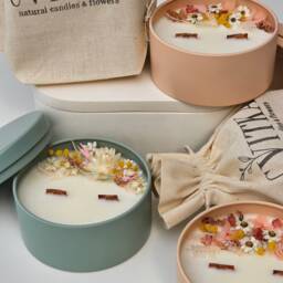Flower Soy Candle Handmade Vegan Candle in Metal Tin - thumbnail 2
