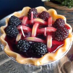 Blackberry Pie Candle - thumbnail 3