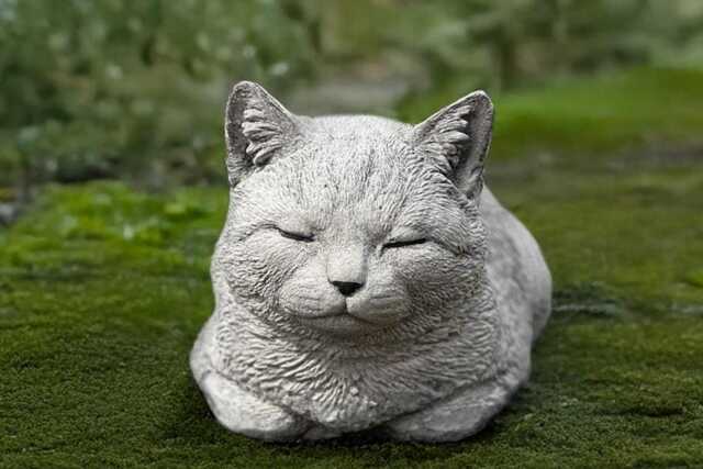 Outdoor Cat Statue Concrete Kitty Figurine Stone Kitten Sculpture Cement Memorial Decoration Pet Ornament Front Door Decor Yard Art - image 1