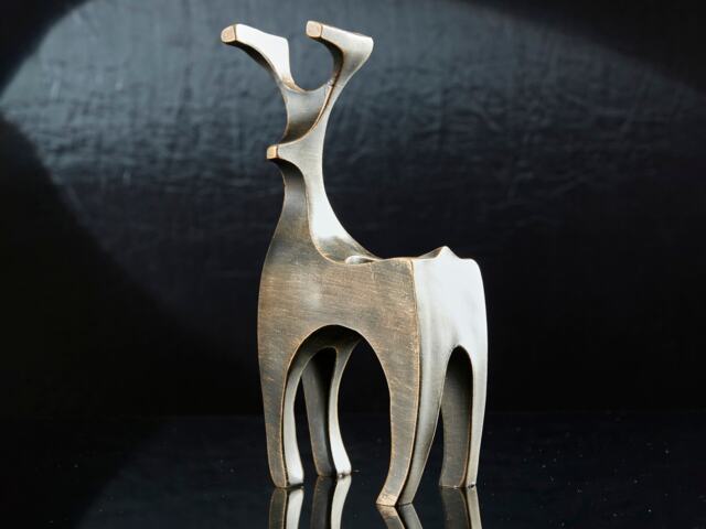 Abstract Geometric Deer Tealight Candle Holder Modern Cubic Animal Bookshelf & Sideboard Sculpture Decor - image 1