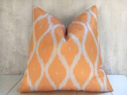Handwoven Silk Ikat Pillow Cover - 24x24 - thumbnail 1