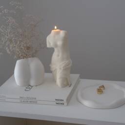 Large Venus De Milo Soy Candle Greek Goddess Statue - 19cm - thumbnail 3