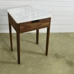 Mini Nightstand in Solid Walnut/Oak Wood & Marble - thumbnail 3