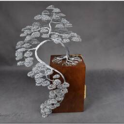 Large Metal Wire Bonsai Tree Sculpture Engraved Oak Base - thumbnail 4