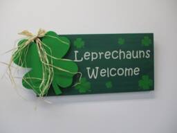 Leprechauns Welcome Sign - St. Patrick's Day Wood Wall Decor- Irish Holiday Decoration - thumbnail 1