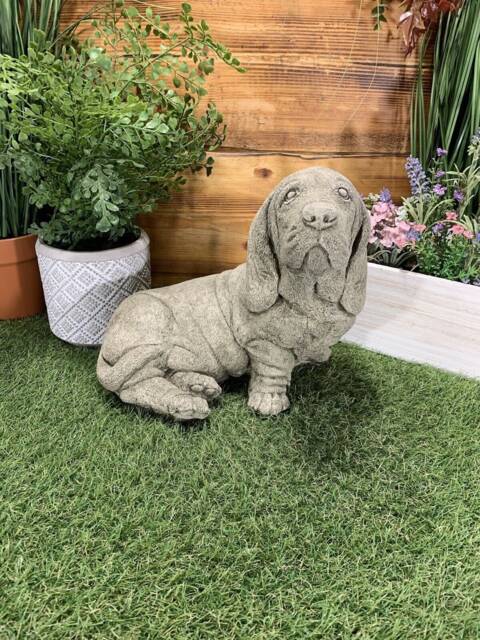 Stone Garden Bassett Hound Dog Statue Ornament - image 1