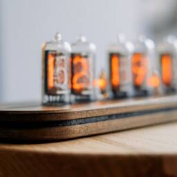 The Slim Time Capsule - In-14 Nixie Clock in Wooden Case With A Plastic Bottom Cover - thumbnail 2