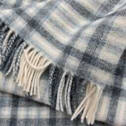 Blanket/Throw, 100% Pure New Wool, White, Sage Green, Sea Check, C/W Fringe Edge 140x185cms - thumbnail 2